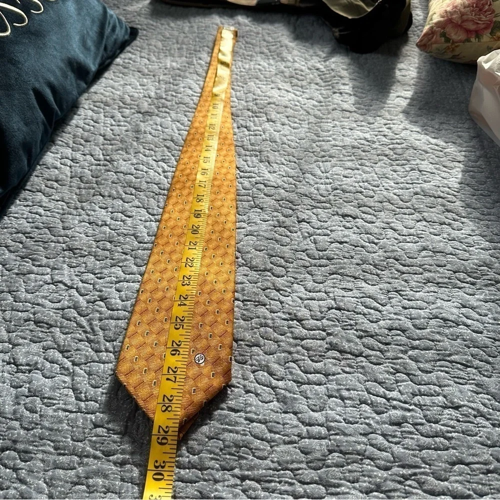 Vintage Versace Tie Gianni Gold 58” x 4”